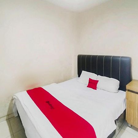Reddoorz At Jalan Diponegoro Bandar Lampung Hotell Exteriör bild