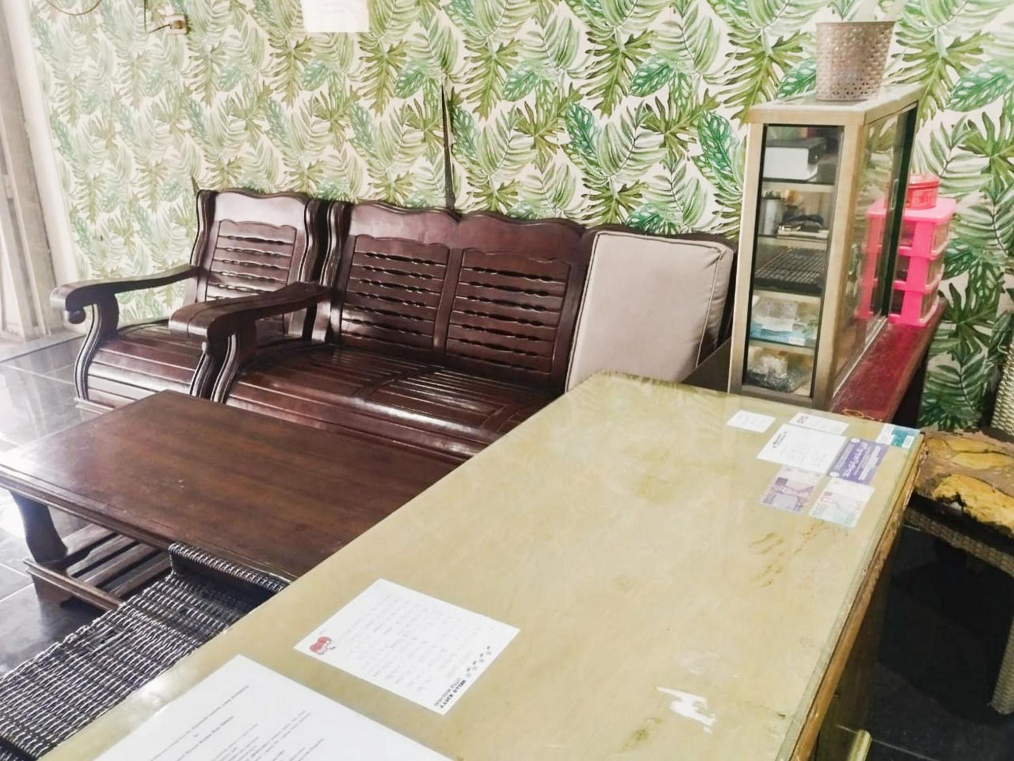 Reddoorz At Jalan Diponegoro Bandar Lampung Hotell Exteriör bild